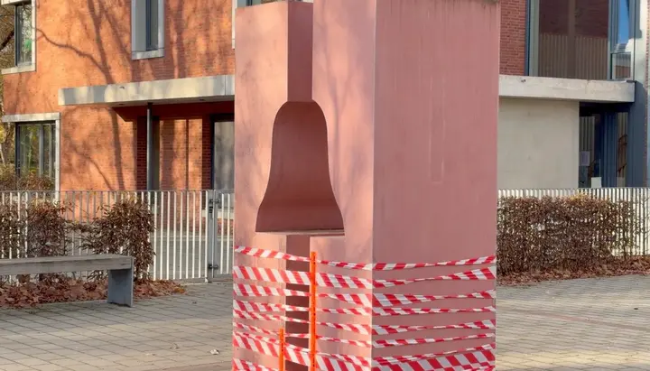 Leeres Glockenmemorial. Foto: Spiegel