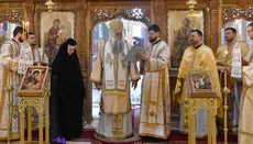 Erzbischof Varsanufie setzte neue Äbtissin im Kloster Dintr-un Lemn ein