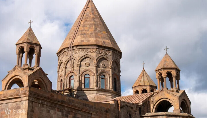 Menschenrechtsaktivisten weisen auf Verfolgung der Kirche in Armenien hin