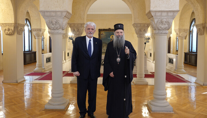 Patriarch Porfirije mit dem ukrainischen Botschafter. Foto: UOJ