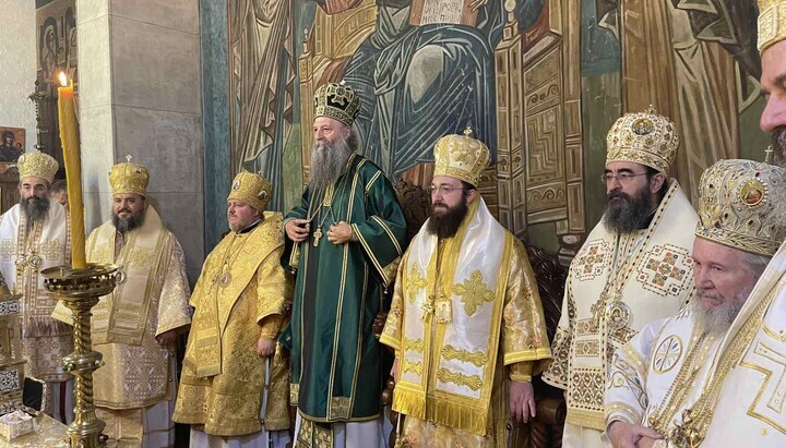 Hierarchen der Serbisch-Orthodoxen Kirche bei der Inthronisierung in London. Foto: SOK