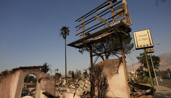  Brände in Kalifornien zerstörten mindestens zwölf Gebetshäuser  Januar 19:44 425 Autor: Redaktion SPZH Folgen des Brandes in Kalifornien. Foto: AP Photo Folgen des Brandes in Kalifornien. Foto: AP Photo