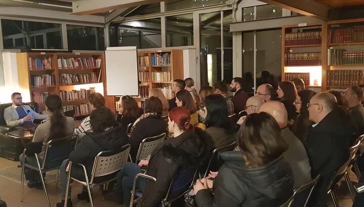 Im Bibliothekszentrum des Kirchenzentrums der Serbischen Kirche in München fand ein theologischer Vortrag statt