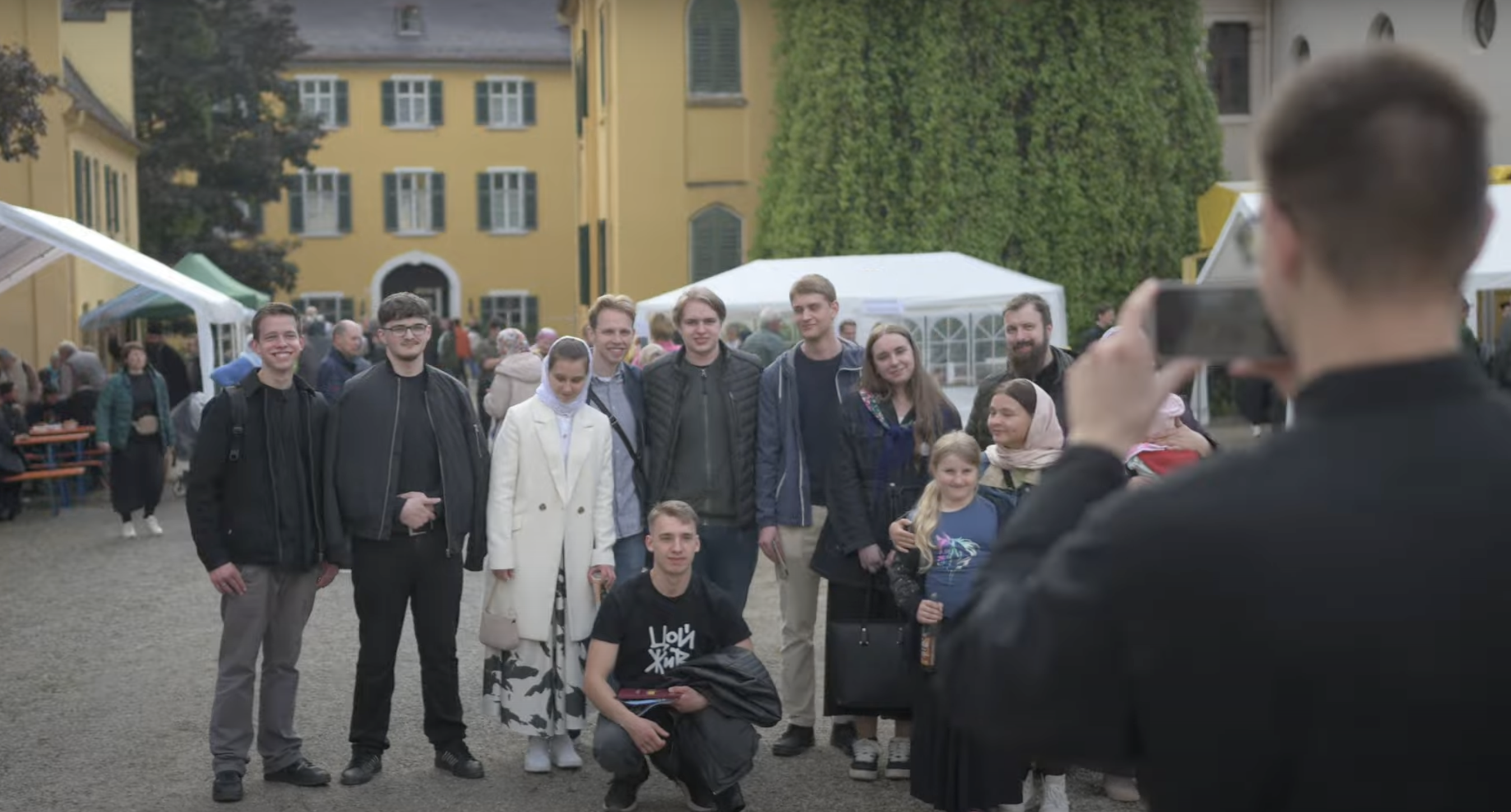 Tag der offenen Tür in Seyfriedsberg. Screenshot aus dem Video von „der Bote“