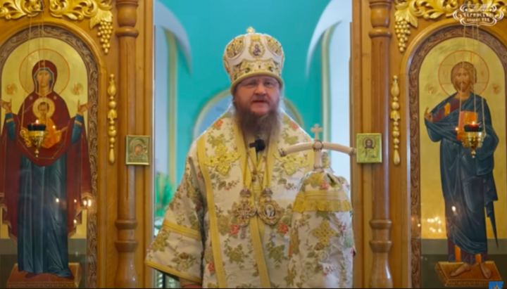 Predigt von Metropolit Theodosius im Onufrij-Kloster. Foto: Screenshot aus einem YouTube-Video.