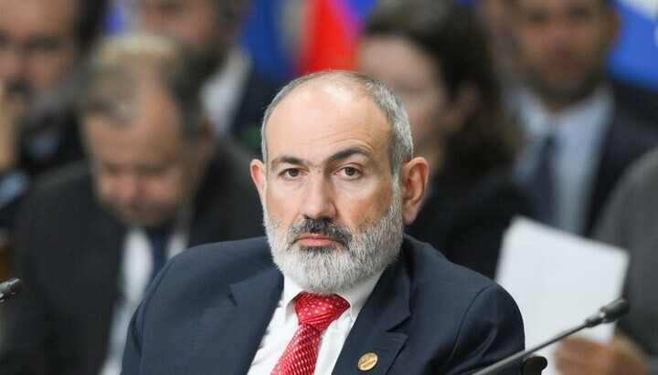 Der Premierminister von Armenien sagte, er würde die „Befreiung“ der Armenischen Kirche persönlich leiten