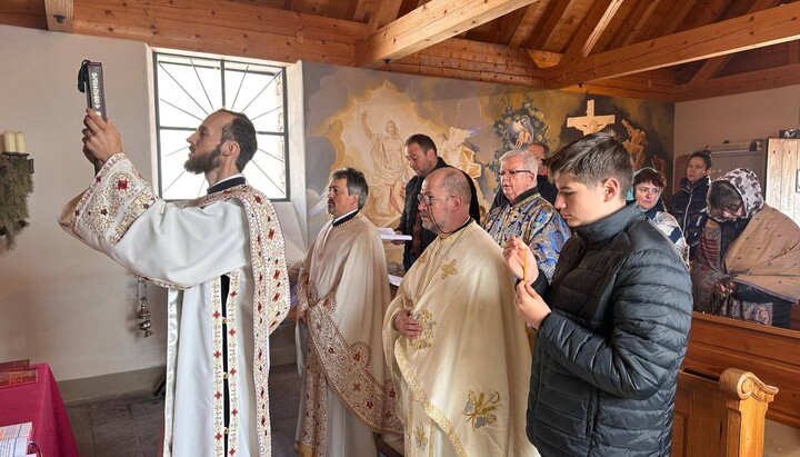 Die Geistlichen und Gläubigen erlebten Momente spiritueller Freude zum Fest der Verklärung Christi auf der Zugspitze. Foto: mitropolia-ro.de