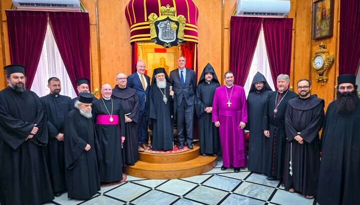 Treffen des Patriarchen von Jerusalem, Theophilos III., und anderer religiöser Oberhäupter mit den US-Senatoren Chris Van Hollen und Jeff Merkley. Foto: jerusalem-patriarchate