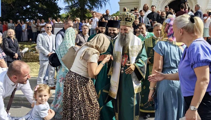 Der serbische Patriarch Porfirije betonte, dass die Kirche in Pakrac von der Kreuzigung, aber auch von der Auferstehung zeugt. Foto: spc.rs
