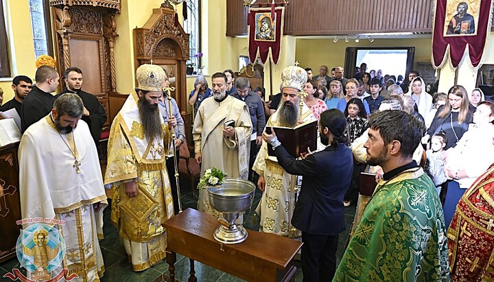 Patriarch Daniil zelebrierte die Heilige Liturgie am Sonntag nach Kreuzerhöhung in Sofia: Foto: Patriarchat