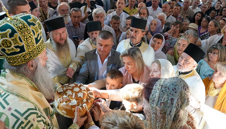 Patriarch Porfirije rief zu einem Leben im Glauben auf und warnte vor geistlicher Irreführung durch Esoterik. Foto: spc.rs