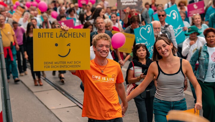 Die Veranstaltung soll ein friedliches Zeichen für den Schutz des menschlichen Lebens setzen. Foto: Veranstalter