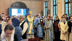 Metropolit Johannes von Dubna feierte Patronatsfest im Kloster Mariä Geburt in Klausen