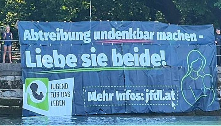 Die Aktivisten haben in der Vergangenheit mit verschiedenen Aktionen auf ihr Anliegen aufmerksam gemacht und nahmen am „Marsch fürs Leben“ teil. Foto: jfdl.at