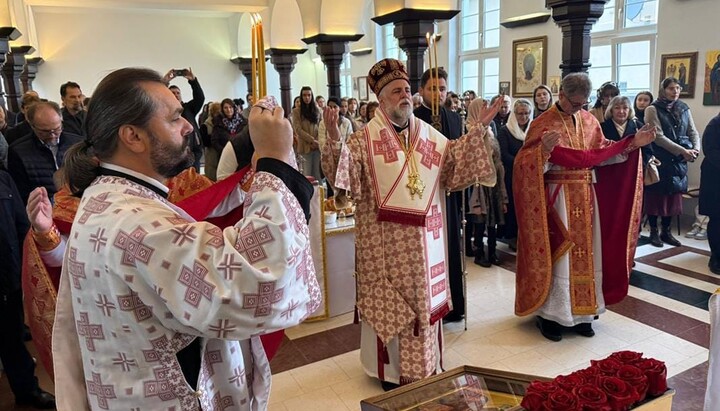 Metropolit Grigorije bei der Heiligen Liturgie in der Kirche des Hl. Simon des Mönchs in Mannheim. Foto: Eparchie