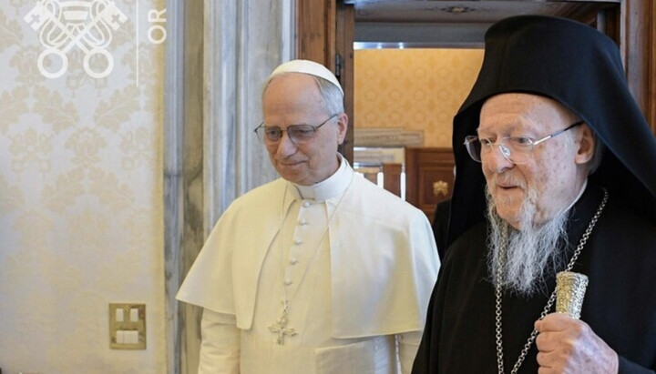 Papst Leo und Patriarch Bartholomäus von Konstantinopel. Foto: romfea.gr
