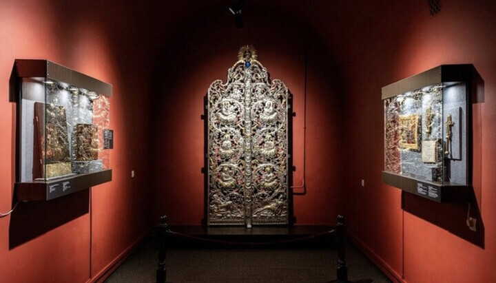 Vergoldete Königsturm aus dem 18. Jahrhundert aus der Kiew-Petschersker Lawra. Foto: Victoria and Albert Museum