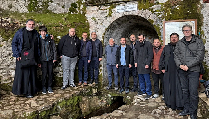 Die orhodoxe Pilgergruppe aus Dresden und Potsdam erlebte bei ihrem Besuch auf der Ahthos-Halbinsel geistliche Gemeinschaft und Einkehr. Foto: Gemeinde