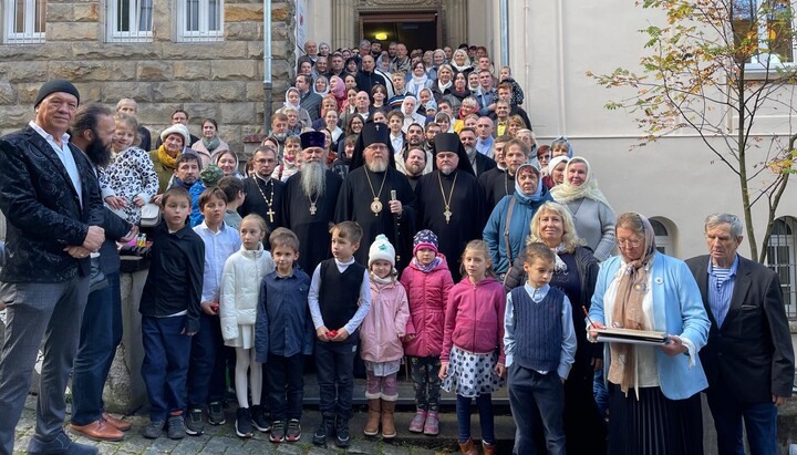Erzbischof Tichon rief die Gläubigen beim Jubiläum in Tübingen dazu auf, die Kirche als lebendige Gemeinschaft im Glauben, in der Liebe und im Gebet zu bewahren. Foto: Diözese