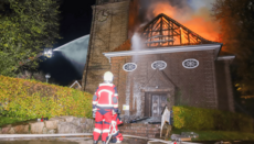Feuer verwüstet Pauluskirche in Brunsbüttel