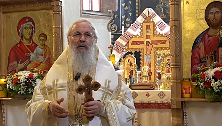 Metropolit Seraphim weihte in Schwabach die neue rumänisch-orthodoxe Kirche „St. Calinic von Cernica und St. Elisabeth“ im Beisein zahlreicher Gäste.
