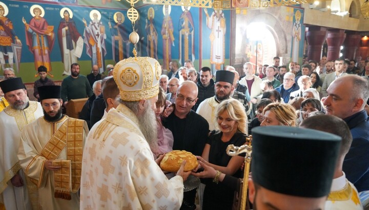 Patriarch Porfirije feierte die Liturgie zu Ehren des Heiligen Lukas in der gleichnamigen Kirche von Belgrad. Foto: spc.rs