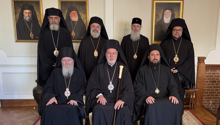 Metropolit Serafim (hinten, 2. v. r.) nahm an der 31. Sitzung der Orthodoxen Bischofskonferenz der Benelux-Staaten in Brüssel teil.