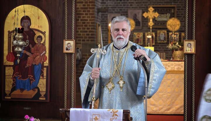 Metropolit Grigorije während der Liturgie zum Fest des heiligen Arsenius in der serbisch-orthodoxen Kirche der Kreuzerhöhung in Köln. Foto: Eparchie