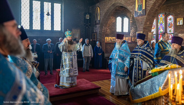 Metropolit Nikolaj von Ostamerika und New York während der festlichen Liturgie zum Gedenktag der Kasaner Gottesmutter-Ikone in der Kirche von Newark, New Jersey. Foto: Diözese