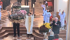 Österreich: Katholiken tanzten zu Allerheiligen in der Kirche