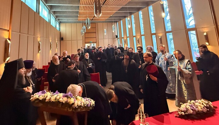 Geistliche aus 13 Ländern und Dekanaten kamen zur alle zwei Jahre stattfindenden Gesamtkonferenz mit Bischof Irenei in Genf zusammen. Foto: Diözese