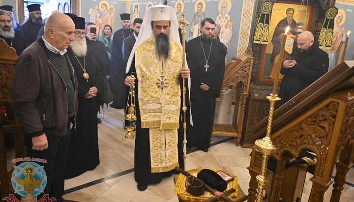Patriarch Daniil empfängt eine Delegation mit Reliquien des heiligen Gabriel Urgebadze in Sofia. Foto: Patriarchat