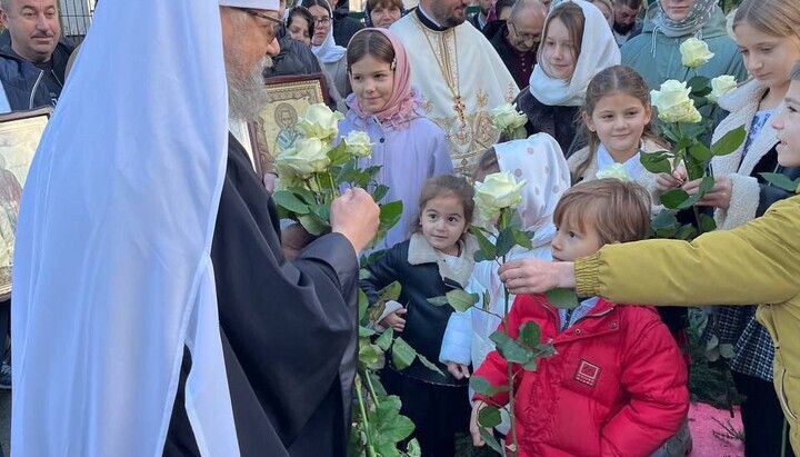 Metropolit Augustin in der Pariser ukrainisch-orthodoxen Gemeinde. Foto: Pressedienst der UOK