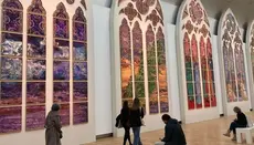 Paris präsentierte umstrittene Entwürfe für neue Fenster in Notre-Dame