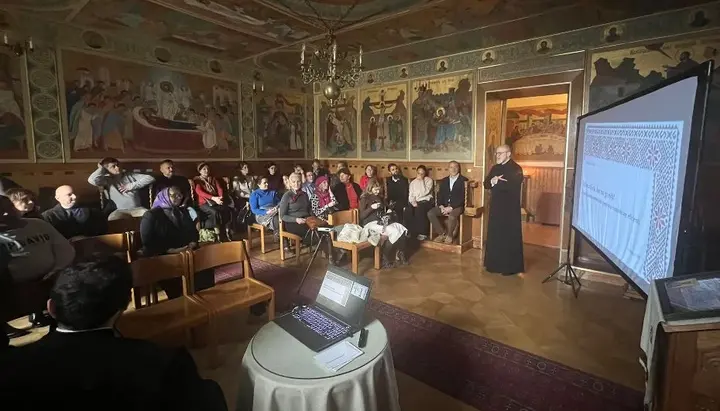 Priester Athanasie Ulea leitete in drei Gemeinden zusammen mit den örtlichen Geistlichen ein Wochenende zu spiritueller und emotionaler Gesundheit.
