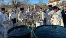 Erzbischof Tichon vollzog in Berlin den Ritus der Großen Wasserweihe