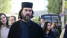 Gründer eines Athener Kinderheims bittet um Hilfe, Gefängnisstrafe zu entgehen