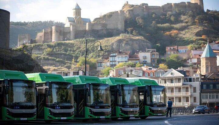 Am Tag der Beisetzung von Patriarch Ilia ist Nahverkehr Georgiens kostenlos