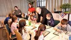 Vorbilder heiliger Mütter – Katechese und Glasikonen-Workshop in Mödling