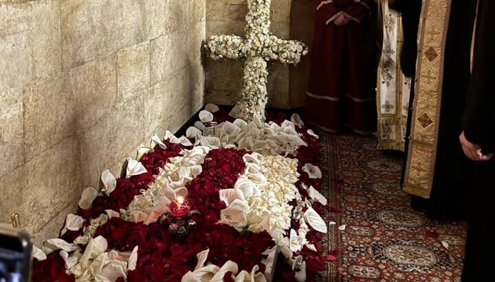 Am Grab von Patriarch Ilia werden 40 Tage lang Gedenkgottesdienste gefeiert