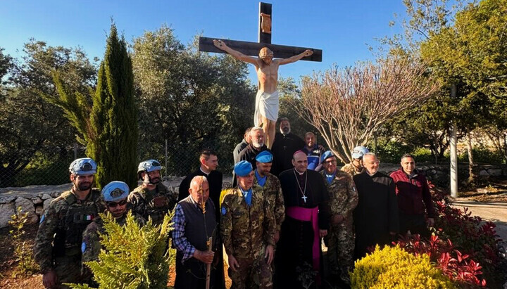 Wegkreuz laut Medien im Libanon von italienischen Friedenstruppen restauriert