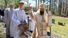 Metropolit Nikolaj gedachte mit einer Friedhofsprozession der Verstorbenen