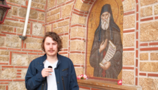 Ruhestätte des Heiligen Paisios bei Thessaloniki zieht Tausende Gläubige an