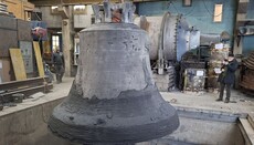 Neue Riesenglocke „Credamus“ erreichte den Magdeburger Dom