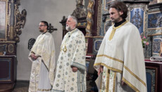 Heilige Liturgie in Bonn unter Leitung von Metropolit Grigorije
