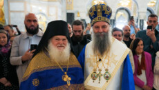 Patriarch Porfirije verabschiedete den Gürtel der Gottesmutter aus Serbien