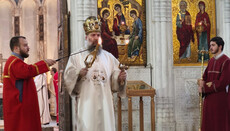 Patriarch Schio III. leitet an Allerheiligen erste Massentaufe in Tiflis