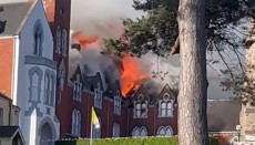 Großbrand beschädigte historisches Klostergebäude in Downpatrick schwer