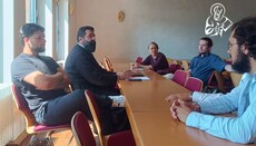 Sechs Monate, die eine Gemeinschaft geschaffen haben