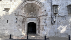 Jerusalem: Ultraorthodoxe Juden greifen armenisches Kloster an (VIDEO)